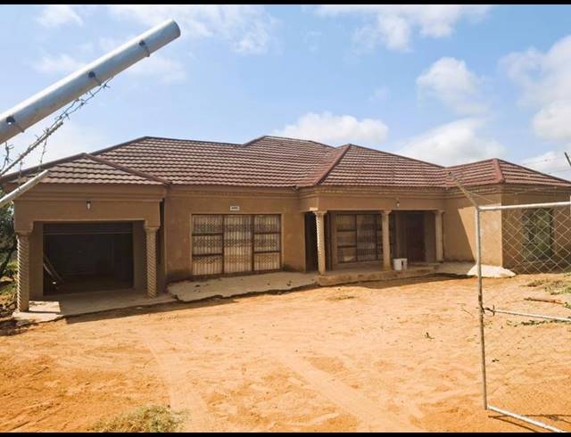 4 BEDROOM HOUSE FOR SALE IN MANKWENG